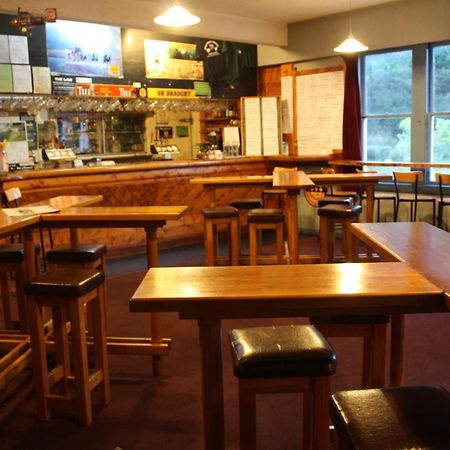 Owen River Tavern & Motels מראה חיצוני תמונה