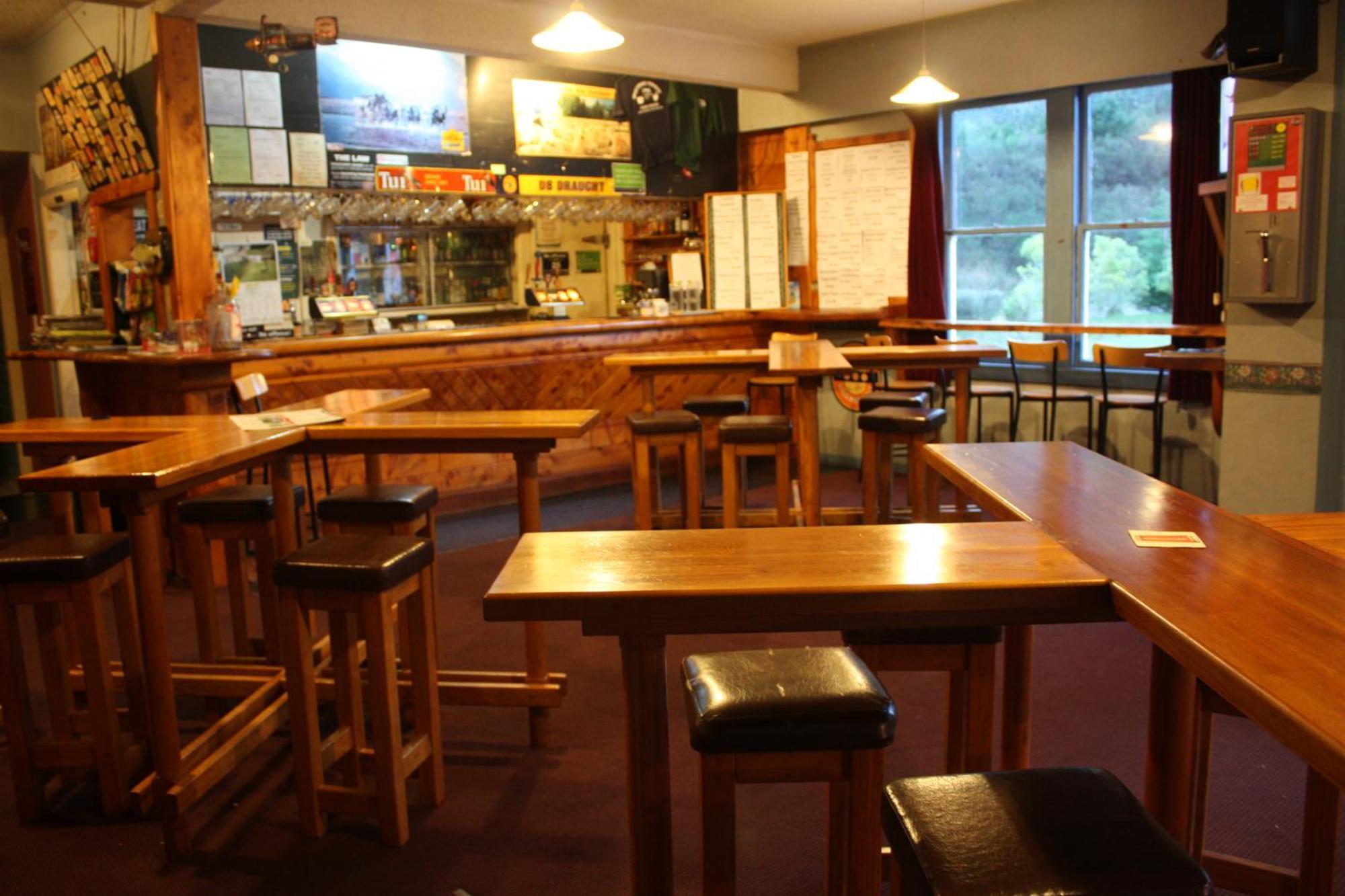 Owen River Tavern & Motels מראה חיצוני תמונה